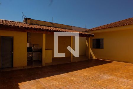 Casa para alugar com 259m², 3 quartos e 3 vagas Casa para alugar com 259m², 3 quartos e 3 vagasÁrea de Churrasqueira