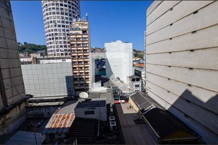 Vista da Sala de apartamento para alugar com 1 quarto, 66m² em Centro, Niterói
