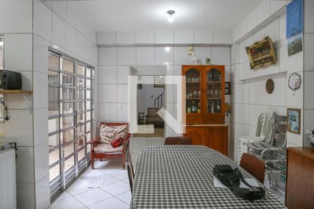 Casa à venda com 220m², 4 quartos e 1 vaga Casa à venda com 220m², 4 quartos e 1 vagaCozinha