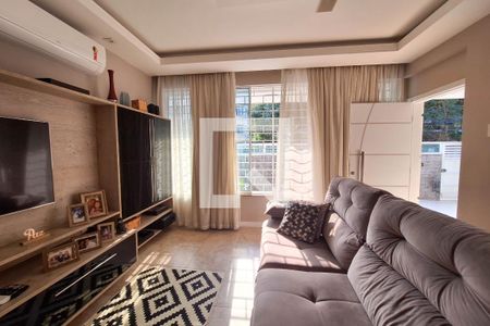 Sala de casa à venda com 4 quartos, 320m² em Fonseca, Niterói
