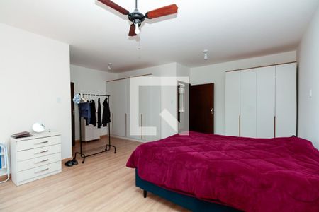 Casa à venda com 400m², 5 quartos e 5 vagasSuíte 2