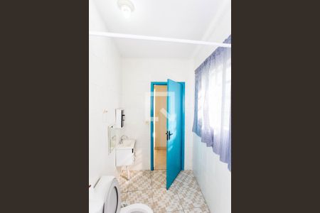 Banheiro de casa à venda com 4 quartos, 147m² em Vila Nogueira, Diadema