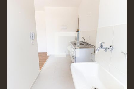 Apartamento para alugar com 47m², 2 quartos e 1 vaga Apartamento para alugar com 47m², 2 quartos e 1 vagaCozinha e Área de Serviço