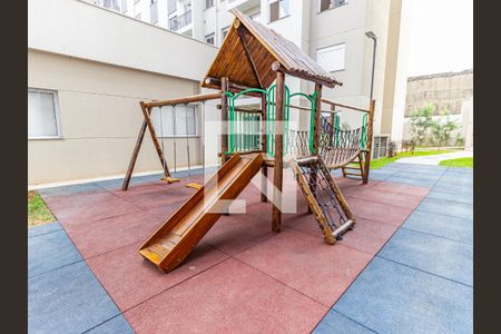 Apartamento para alugar com 47m², 2 quartos e 1 vaga Apartamento para alugar com 47m², 2 quartos e 1 vagaÁrea comum - Playground