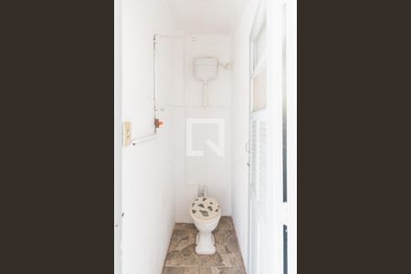 Banheiro de serviço de apartamento para alugar com 2 quartos, 58m² em Andaraí, Rio de Janeiro