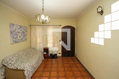 Casa à venda com 249m², 6 quartos e 1 vaga Casa à venda com 249m², 6 quartos e 1 vagaSala Casa 02