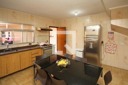 Casa à venda com 249m², 6 quartos e 1 vaga Casa à venda com 249m², 6 quartos e 1 vagaCozinha casa 02