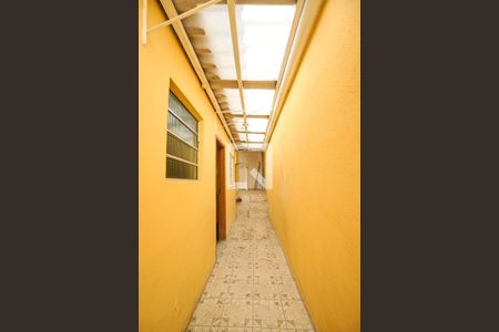 Casa de condomínio para alugar com 60m², 3 quartos e 1 vaga Casa de condomínio para alugar com 60m², 3 quartos e 1 vagaCorredor lateral