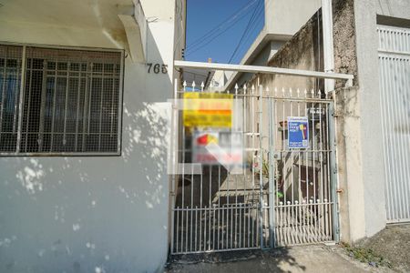 Casa de condomínio para alugar com 60m², 3 quartos e 1 vaga Casa de condomínio para alugar com 60m², 3 quartos e 1 vagaFachada