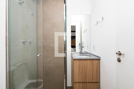 Banheiro de kitnet/studio para alugar com 1 quarto, 20m² em Bela Vista, São Paulo