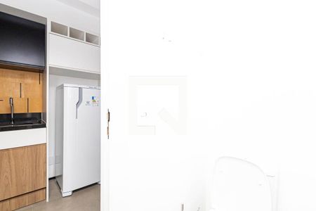 Banheiro de kitnet/studio para alugar com 1 quarto, 20m² em Bela Vista, São Paulo