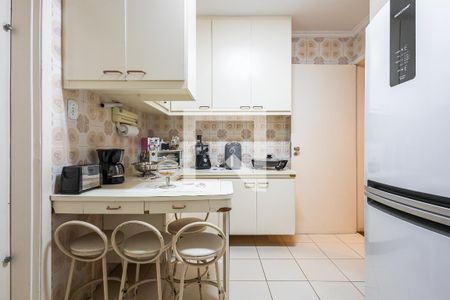 Casa à venda com 210m², 3 quartos e 2 vagas Casa à venda com 210m², 3 quartos e 2 vagasCozinha