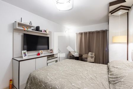 Casa à venda com 210m², 3 quartos e 2 vagas Casa à venda com 210m², 3 quartos e 2 vagasSuíte