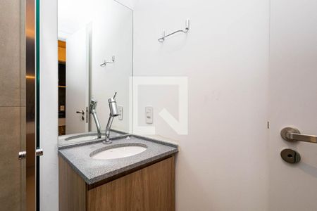 Banheiro de kitnet/studio para alugar com 1 quarto, 20m² em Bela Vista, São Paulo