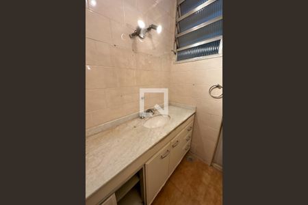 Apartamento à venda com 206m², 4 quartos e 1 vagaBanheiro Social 01