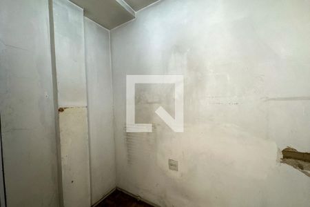 Apartamento à venda com 206m², 4 quartos e 1 vagaQuarto de Serviço 01