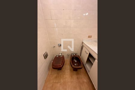 Apartamento à venda com 206m², 4 quartos e 1 vagaBanheiro Social 01