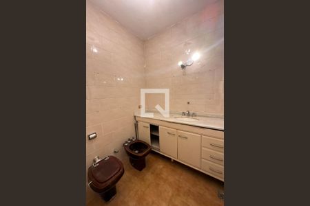 Apartamento à venda com 206m², 4 quartos e 1 vagaBanheiro Social 01