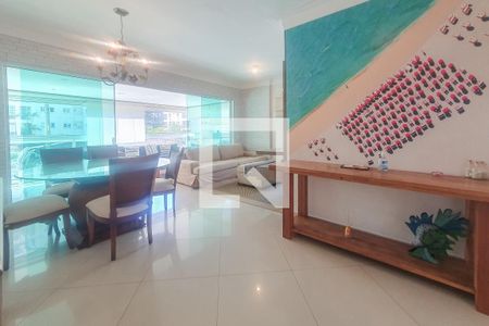 Sala de apartamento para alugar com 3 quartos, 120m² em Balneario Guarujá, Guarujá