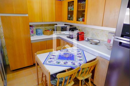 Apartamento à venda com 93m², 2 quartos e 1 vagaCozinha