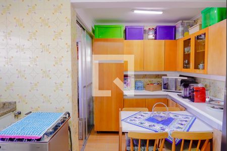 Apartamento à venda com 93m², 2 quartos e 1 vagaCozinha