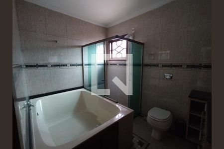 Apartamento à venda com 150m², 3 quartos e 2 vagas Apartamento à venda com 150m², 3 quartos e 2 vagasBanheiro da Suíte