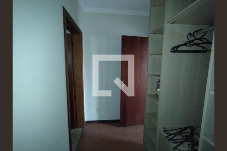 Apartamento à venda com 150m², 3 quartos e 2 vagas Apartamento à venda com 150m², 3 quartos e 2 vagasCloset