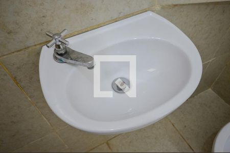 Banheiro de kitnet/studio para alugar com 0 quarto, 22m² em São Cristóvão, Rio de Janeiro