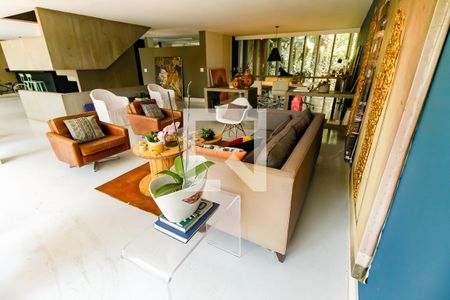 Sala 1 de casa à venda com 7 quartos, 1000m² em Fazenda Morumbi, São Paulo
