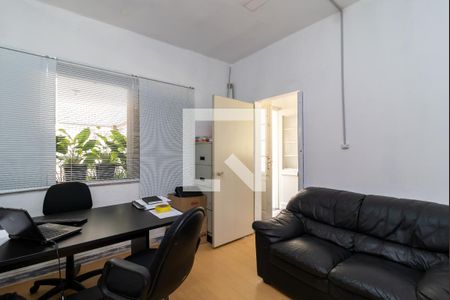 Casa à venda com 379m², 6 quartos e 3 vagasEscritório