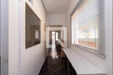 Casa à venda com 379m², 6 quartos e 3 vagasCorredor