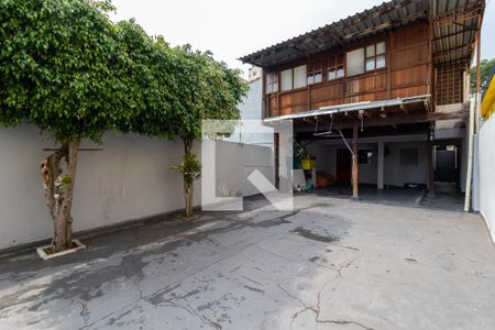 Casa à venda com 379m², 6 quartos e 3 vagasQuintal