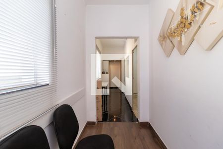 Casa à venda com 379m², 6 quartos e 3 vagasCorredor