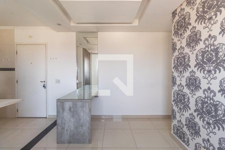 Sala de apartamento à venda com 2 quartos, 44m² em Jardim Cocaia, Guarulhos