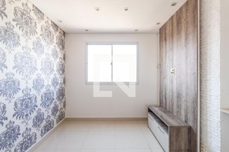 Sala de apartamento à venda com 2 quartos, 44m² em Jardim Cocaia, Guarulhos
