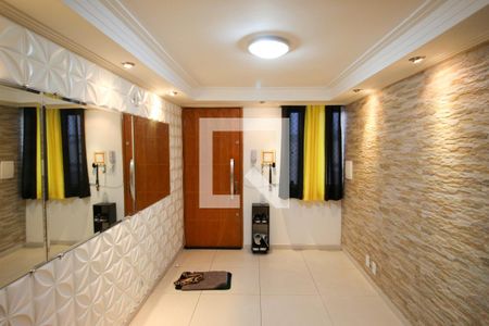 Sala de apartamento à venda com 2 quartos, 56m² em Conjunto Residencial José Bonifácio, São Paulo