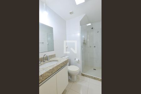 Apartamento à venda com 94m², 2 quartos e 2 vagas Apartamento à venda com 94m², 2 quartos e 2 vagasBanheiro Social