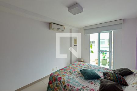 Suite de apartamento à venda com 2 quartos, 94m² em Itacoatiara, Niterói