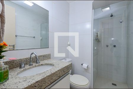 Apartamento à venda com 94m², 2 quartos e 2 vagas Apartamento à venda com 94m², 2 quartos e 2 vagasBanheiro Social