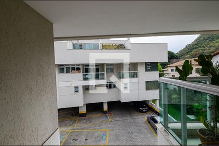 Apartamento à venda com 94m², 2 quartos e 2 vagas Apartamento à venda com 94m², 2 quartos e 2 vagasQuarto