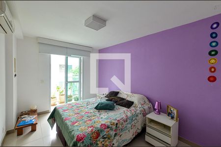Suite de apartamento à venda com 2 quartos, 94m² em Itacoatiara, Niterói