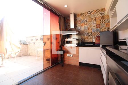 Casa de condomínio à venda com 360m², 4 quartos e 4 vagasTerraço