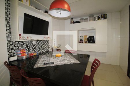 Casa de condomínio à venda com 360m², 4 quartos e 4 vagasCozinha