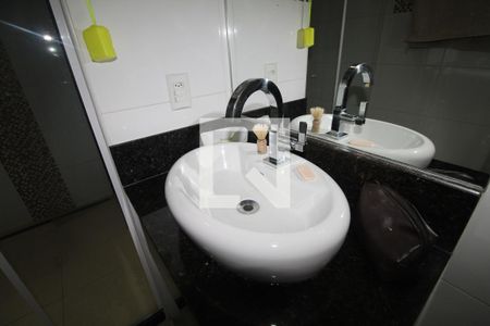 Casa de condomínio à venda com 360m², 4 quartos e 4 vagasBanheiro 1