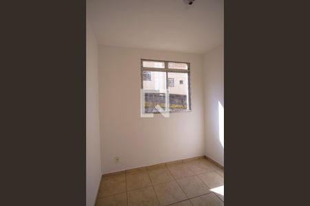 Quarto 1 de apartamento à venda com 2 quartos, 45m² em Camargos, Belo Horizonte