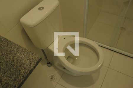 Banheiro de apartamento para alugar com 2 quartos, 34m² em Jardim Taquaral, São Paulo