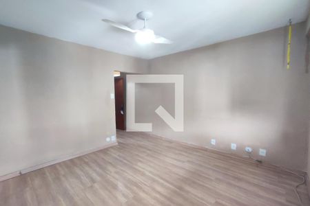 Sala de apartamento para alugar com 2 quartos, 65m² em Taquara, Rio de Janeiro