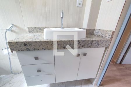 Apartamento para alugar com 65m², 2 quartos e 1 vagaBanheiro