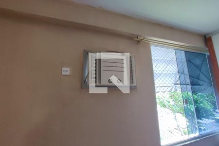 Quarto 2 de apartamento para alugar com 2 quartos, 65m² em Taquara, Rio de Janeiro