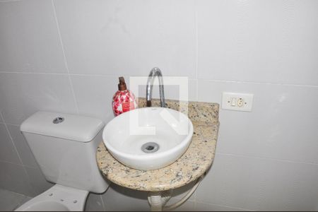 Casa para alugar com 90m², 2 quartos e 2 vagasDetalhe - Lavabo